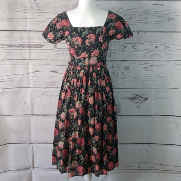 Antonio Melani Bowie Decadent Blooms Floral Dress - Picture 7 of 8